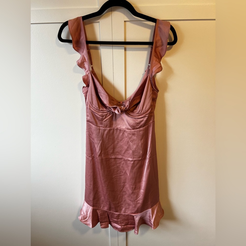 ASTR The Label Marla Flutter Strap Satin Mini Dress NWOT Pink Rose Size L
